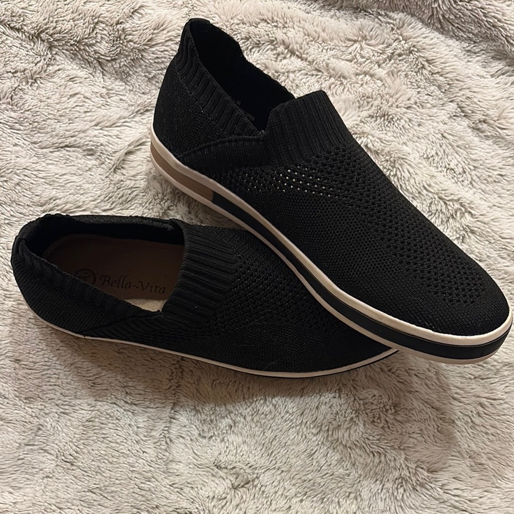 Bella Vita Black Loafers Slip-On Shoes